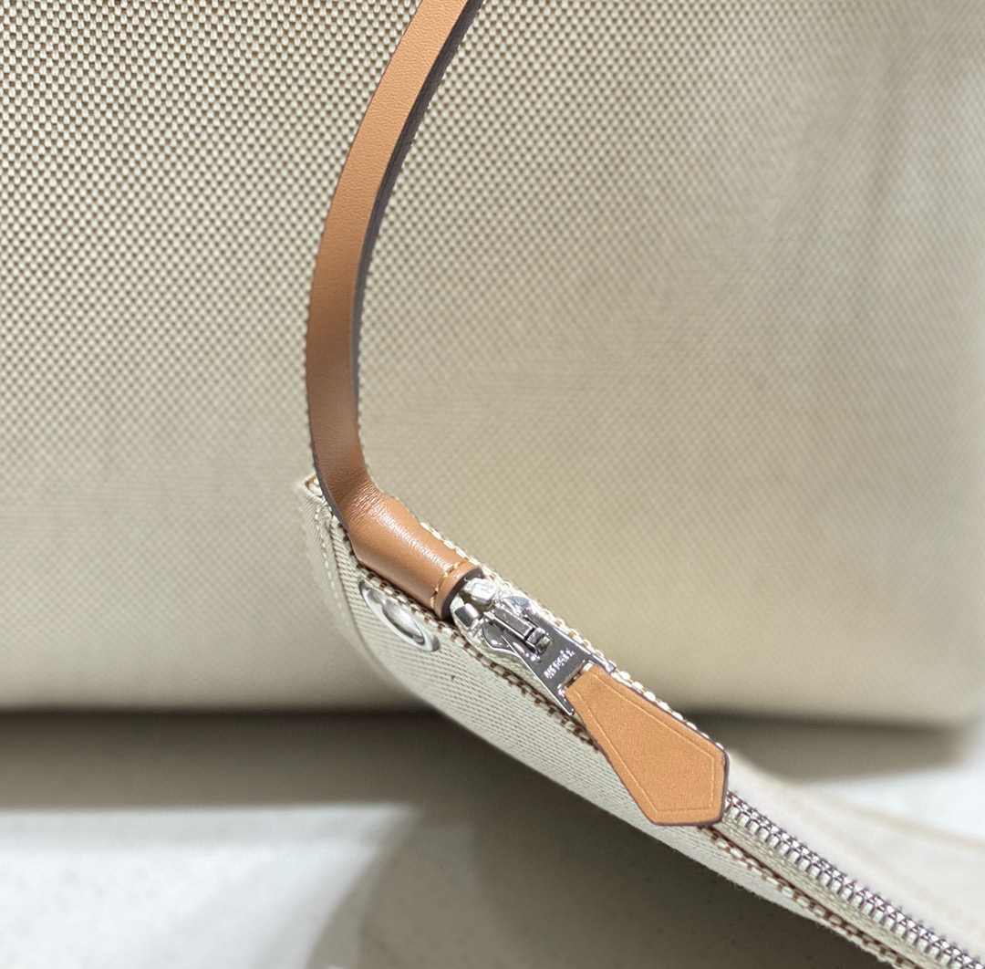 에르메스 에르백 메신저 39 H 바이킹 캔버스 헌터 팔라듐 하드웨어 에크류 베쥬 포브